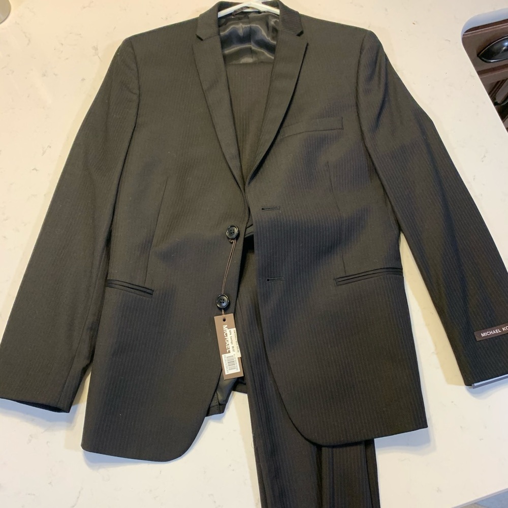 NWT Michael Kors Boys’ Size 14 skinny fit suit